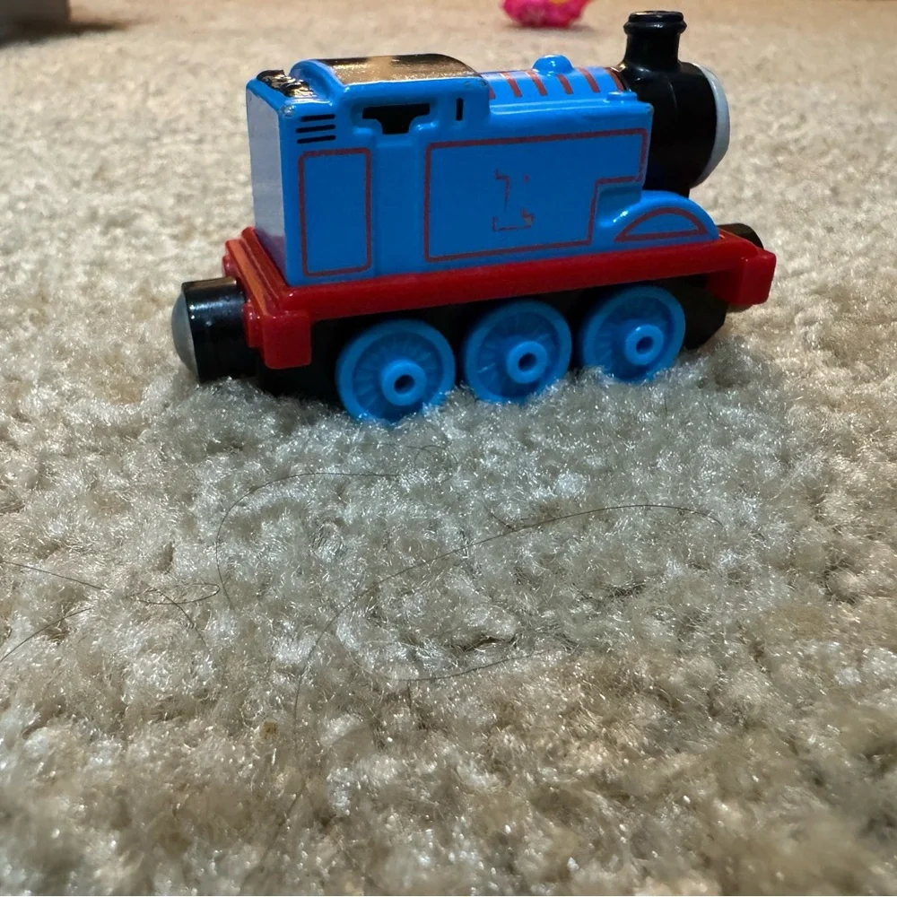 Thomas Train Engine - Picture 3 of 5